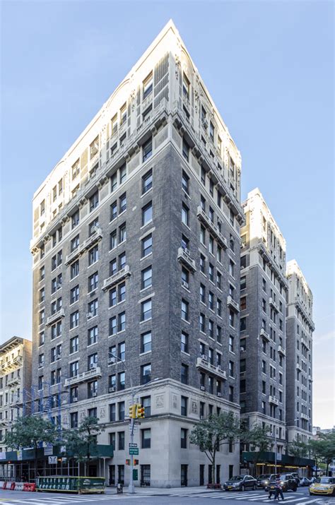 west  ave  manhattan ny compass