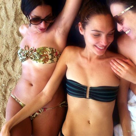 Latest Hot Gal Gadot Bikini Pics