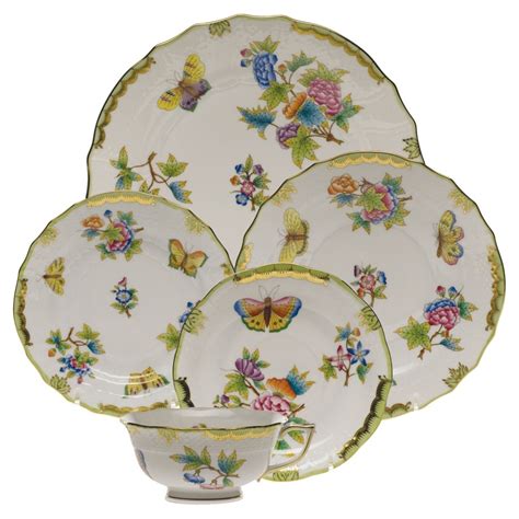 Herend Porcelain Dinnerware, Figurines from Canada - Herend Canada