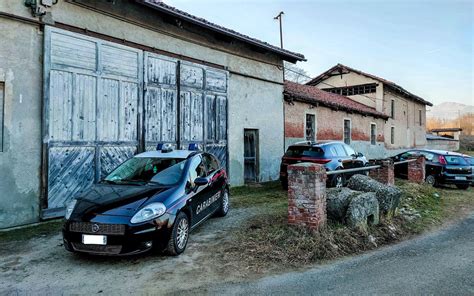 Coppia Trovata Morta In Auto Nel Torinese Ipotesi Omicidio Suicidio