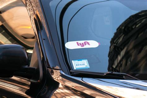 Lyft To Allow Female Non Binary Riders To Request Specific Drivers