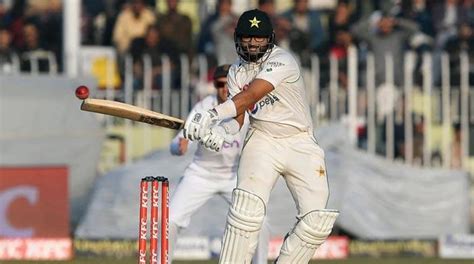 Pak Vs Eng Imam Ul Haq Returns To Bat After Mri Scan