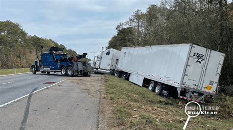 Traffic Alert I 12 Reopens After Crash Shuts Down Eastbound Lanes Near