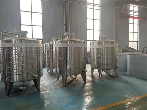 1000L Red Wine Fermentation Tanks 1000L Red Wine Fermentation Tanks