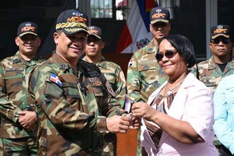 Obras Públicas entrega a Comipol salón de conferencias