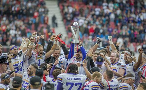 WE ARE THE CHAMPIONS VIENNA VIKINGS Archiv