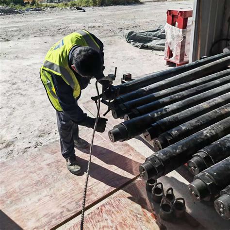 CO2 rock breaking system used in rock excavation in the construction of