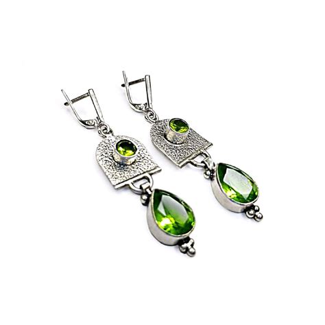 Серьги из зеленого камня - 97 фото