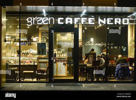 Green Caffe Nero Logo Hi Res Stock Photography And Images Alamy