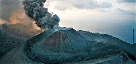 Andaman's Barren Island Volcano erupting | Thaiger