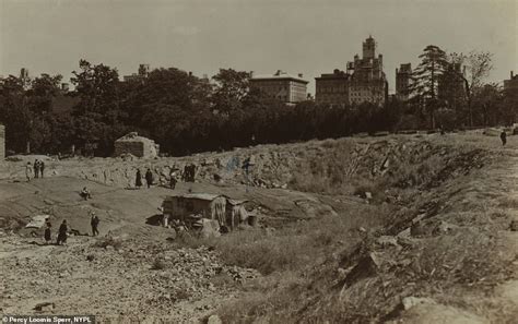 Shocking Photos Of Nyc S Hooverville Homeless Encampments In Central