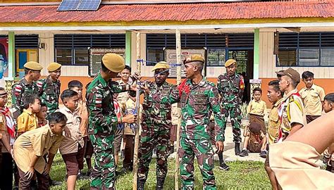 Peringati Hari Pandu Dunia Satgas Pamtas Yon Armed