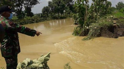 Intensitas Hujan Tinggi Titik Tanggul Sungai Plalangan Jebol Kota