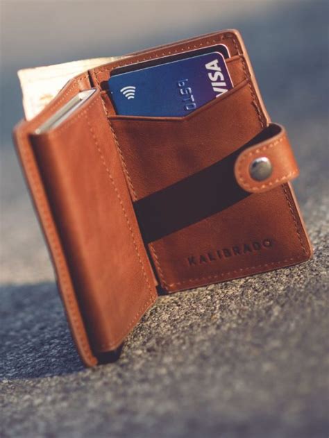 8 Different Types Of Wallets For Men In India 2023 Tradeindia