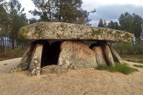 A C Dolmen Da Orca Carregal Do Sal Complexo Pr Hist Rico De