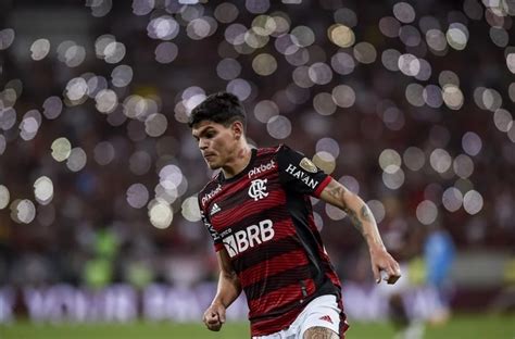 Flamengo não perde tempo e encaminha primeira proposta milionária por