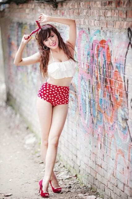 Mai Tho Nude Pics Page 1