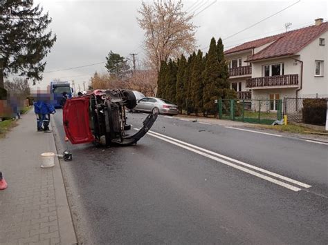 Zablokowana Droga Krajowa Nr Pod Krakowem Zderzy Y Si Trzy Pojazdy