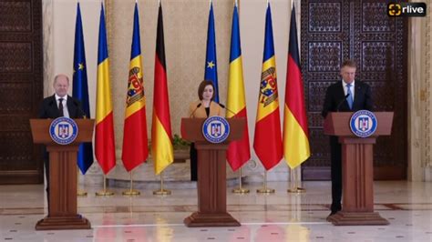 RLIVE Declarație de presă susținută de Președintele României Klaus