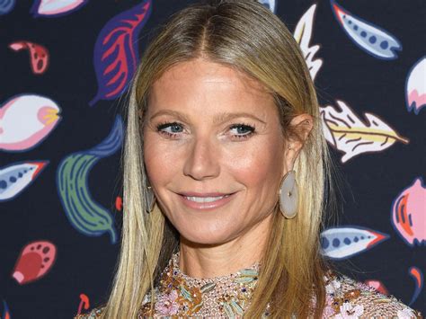 Gwyneth Paltrow Poses Nude And Covered In Gold Paint To Celebrate Th