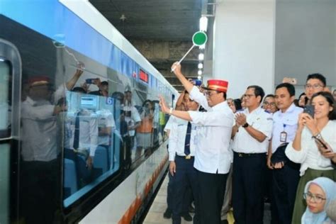 KA Bandara Soetta Kini Beroperasi Mulai Dari Stasiun Manggarai Satu