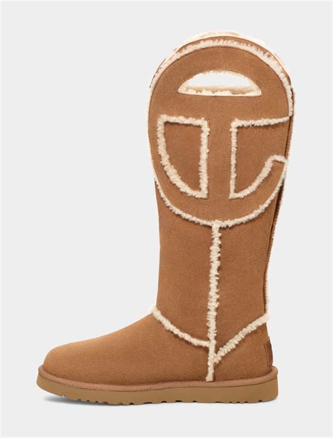 Ugg® 公式【 Ugg X Telfar ロゴ トール ブーツugg X Telfar Logo Tall Boot