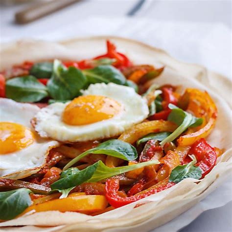 Filo Pizza Recipe with Egg and Peppers — Eatwell101