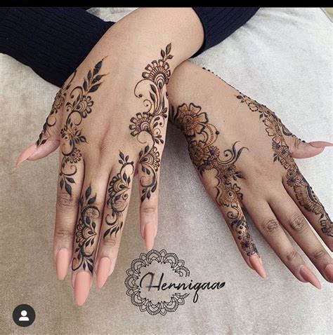 Pin di Nusaybah su Henna Tatuaggi con henna Hennè Tatuaggi