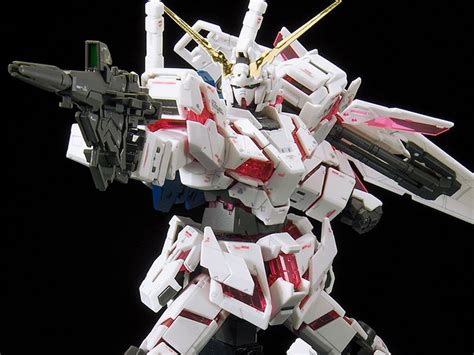 Mobile Suit Gundam Unicorn RG Unicorn Gundam 1 144 Scale Model Kit