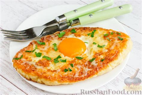 Рецепт: Ленивый творожный хачапури по-аджарски (на сковороде) на ...
