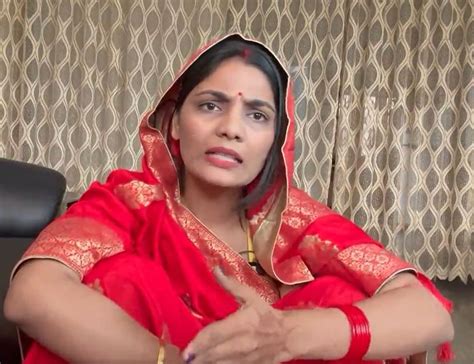 Folk Singer Neha Singh Rathore Gets Notice For Song Criticising Yogi