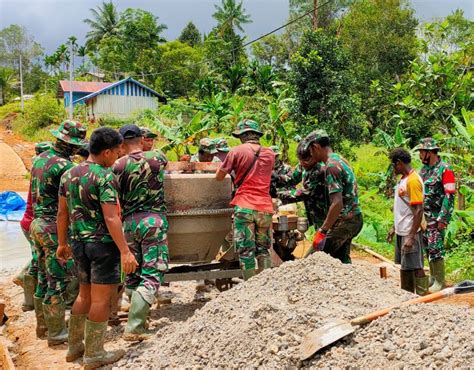 Memasuki Hari Ke 16 Pengecoran Jalan TMMD Kodim 1711 Sudah Mencapai 55