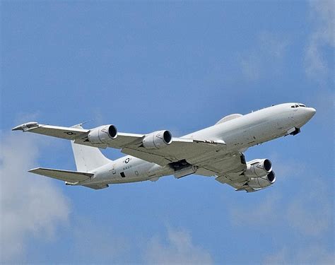 La Armada De Ee Uu Selecciona Al E 130j Como Futuro Reemplazo De Sus Aviones E 6b Mercury Tacamo