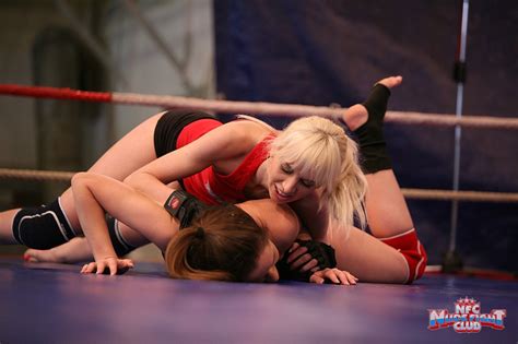 Free Porn Pics Of Hot Wrestling Match Between Alexa Wild And Irina