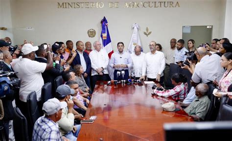 Agricultura paga más de RD 600 millones a productores y proveedores