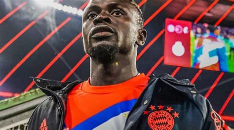 Europe Le Club Bayern Munich Pousse Sadio Man Vers La Sortie Apr S