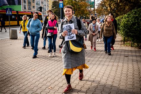 Fotorelacja Spacer Varsavianistyczny Dawn Ulic Leszno Muzeum