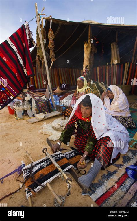 Tunisia Douz Sahara Festival Berber Women North Africa Sahara