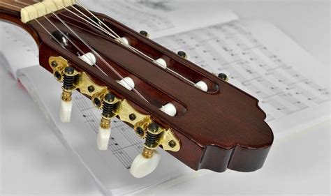 Easy Classical Guitar Songs - 9 Songs Your Guitar Will Love!