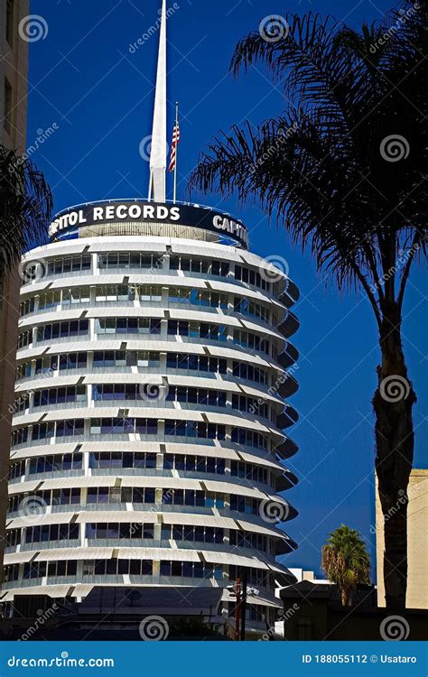 The Iconic Capital Records Building In Hollywood Editorial Photography