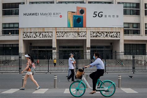 Huaweis 5g Dominance Threatened By U S Policy On Chips Wsj