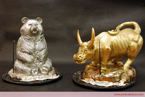 The Wall Street Bull And Bear Cake Birthday Cakes Metallic Cake