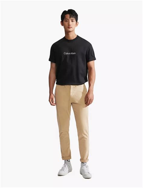 Jual Calvin Klein Calvin Klein Calvin Logo Relaxed Fit Crew Neck Tee Black Original 2024