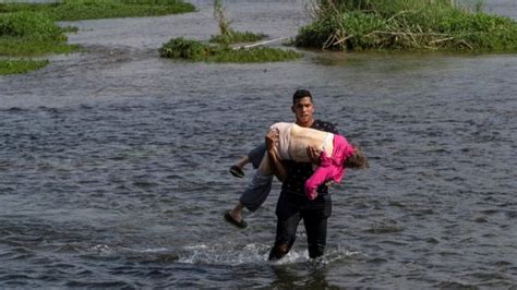 La Historia De La Anciana Venezolana Que Cruz En Brazos De Un Joven El