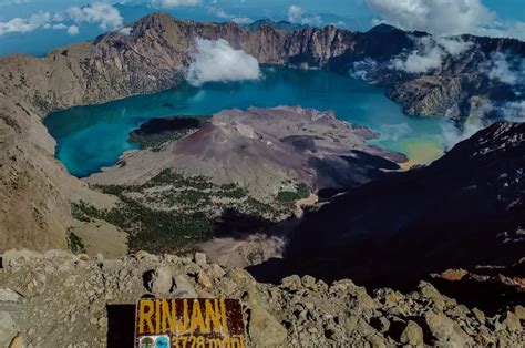 Jadi Destinasi Favorit Para Pendaki Ini Syarat Mendaki Gunung