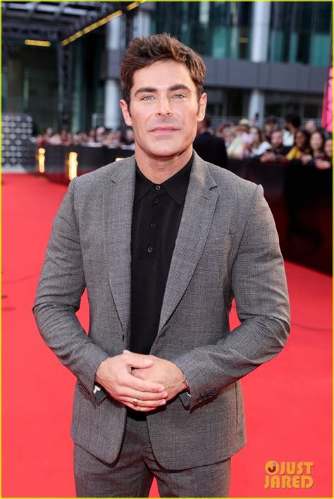 Zac Efron Smiles Wide At TIFF 2022 His First Red Carpet Appearance In