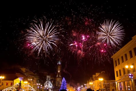 Atrakcje Weselne Fajerwerki Na Wesele Pokazy Ogni Sztucznych