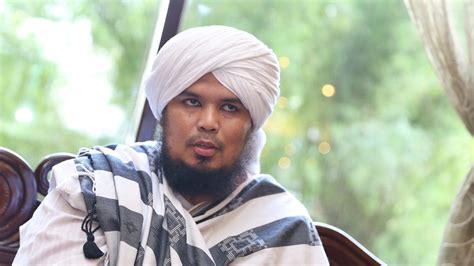 Ustaz Derry Sulaiman Siap Ikut Berantas Teroris Entertainment Fimela