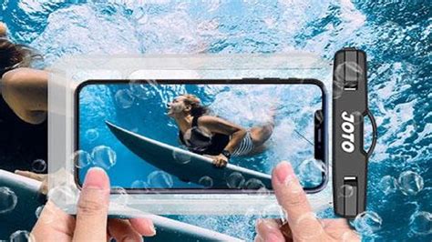 Best Waterproof Pouches For Iphone 14 Pro And Max Youtube