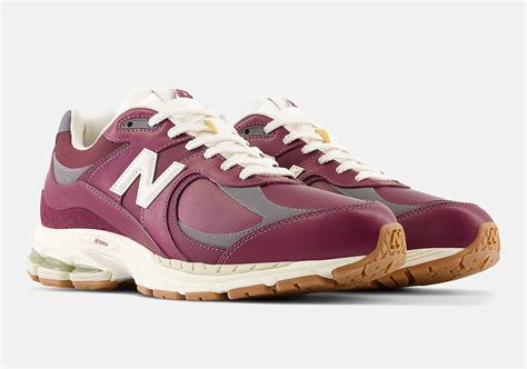 New Balance 2002r Vintage Leather Pack